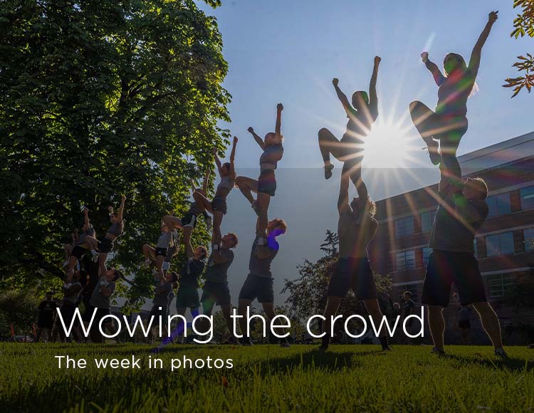 Wowing the crowd: The week in photos